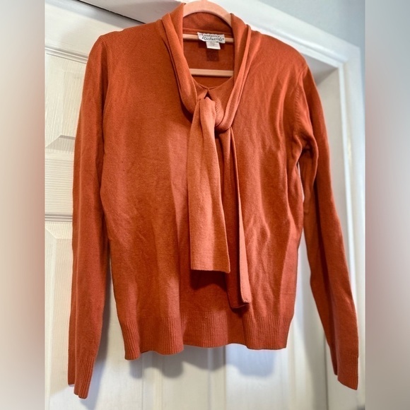 Women's Anthony Richards Tie Front Sweater - Picture 7 of 12